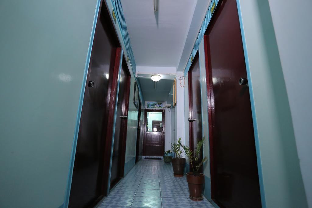 Chan Myae Thar Guest House Yangon Exterior photo